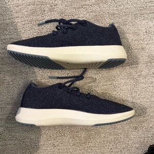 Allbirds Men’s Wool Runners — Hazy Indigo — Size 10